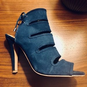 Lien Do “Bonita” navy suede sandal/heel size 7.5